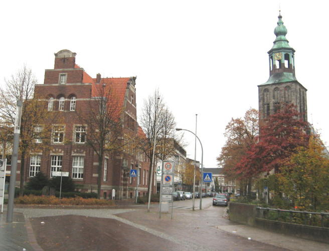 Lingener Torbr�cke mit Altem Rathaus und Alter Kirche, 2007
